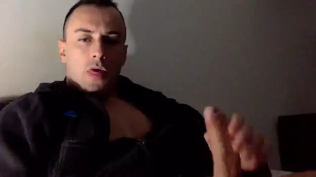 Snapshot of mainnrd chatting on September 15, 2025, 9:26 pm mainnrd online show from September 15, 2025, 9:26 pm