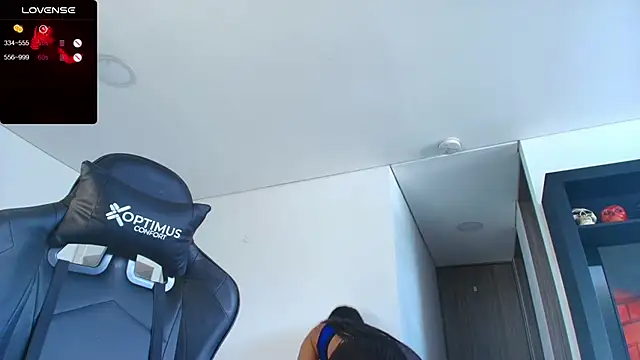 Snapshot of Pamela-fit chatting on February 5, 2025, 11:17 pm Pamela-fit online show from February 5, 2025, 11:17 pm