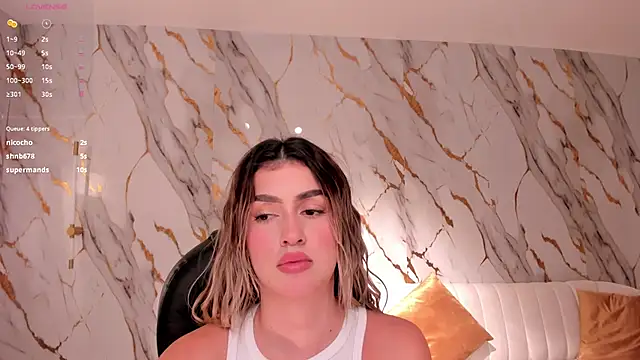 Snapshot of PaulinaSantos_ chatting on March 19, 2025, 1:43 am PaulinaSantos  online show from March 19, 2025, 1:43 am