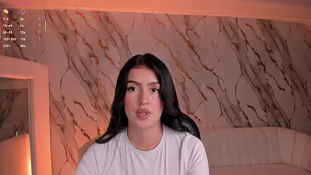 Snapshot of PaulinaSantos_ chatting on October 6, 2025, 7:22 pm PaulinaSantos  online show from October 6, 2025, 7:22 pm