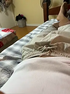 Snapshot of Wantsomemore2 chatting on September 30, 2025, 1:43 am Wantsomemore2 online show from September 30, 2025, 1:43 am