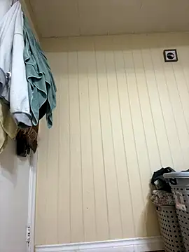 Snapshot of Wantsomemore2 chatting on November 13, 2025, 1:15 am Wantsomemore2 online show from November 13, 2025, 1:15 am