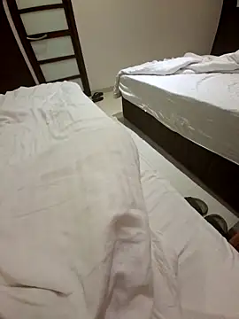 Snapshot of Exhibitionist1508 chatting on November 4, 2025, 6:45 am Exhibitionist1508 online show from November 4, 2025, 6:45 am