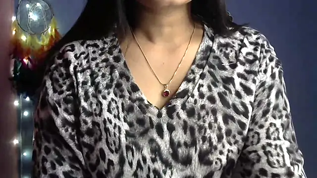 Snapshot of Black_cat_cutie chatting on December 13, 2024, 5:38 am Black cat cutie online show from December 13, 2024, 5:38 am