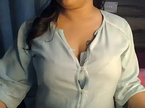 Snapshot of Trezza chatting on March 23, 2025, 1:53 am Trezza online show from March 23, 2025, 1:53 am
