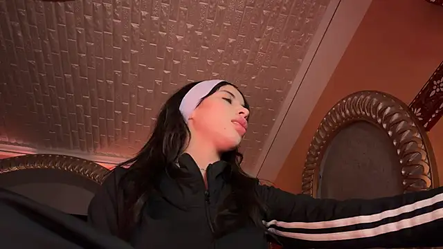 Snapshot of ORLA86 chatting on March 2, 2025, 12:20 am ORLA86 online show from March 2, 2025, 12:20 am