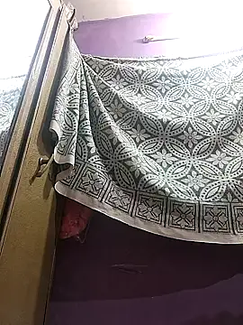 Snapshot of GlassBarge9 chatting on January 10, 2025, 8:26 pm GlassBarge9 online show from January 10, 2025, 8:26 pm