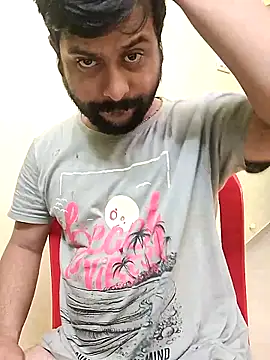 Snapshot of GlassBarge9 chatting on October 3, 2025, 4:59 pm GlassBarge9 online show from October 3, 2025, 4:59 pm