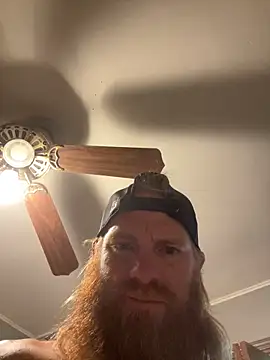 Snapshot of whitehammer94u chatting on September 13, 2025, 4:56 am whitehammer94u online show from September 13, 2025, 4:56 am