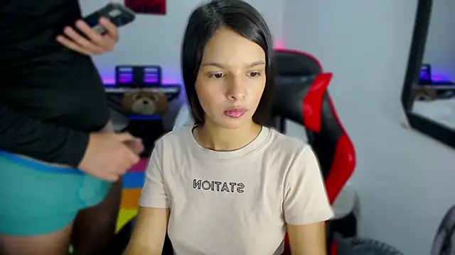 Snapshot of jessi_and_boy chatting on October 18, 2025, 3:46 pm jessi and boy online show from October 18, 2025, 3:46 pm