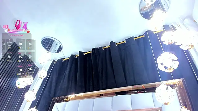 Snapshot of SarayRoyse chatting on September 12, 2025, 7:36 pm SarayRoyse online show from September 12, 2025, 7:36 pm