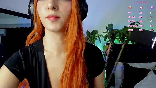 Snapshot of devlin_violett chatting on January 9, 2025, 5:44 am devlin violett online show from January 9, 2025, 5:44 am