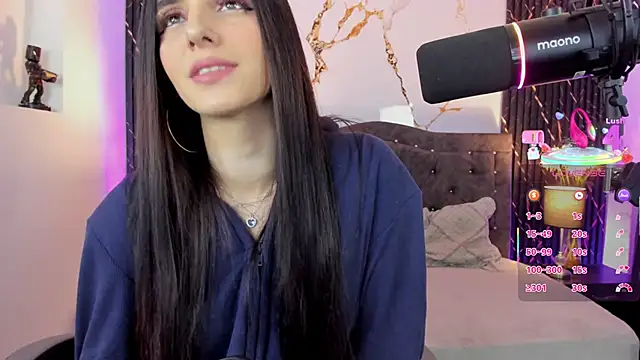 Snapshot of devlin_violett chatting on November 2, 2025, 3:42 am devlin violett online show from November 2, 2025, 3:42 am