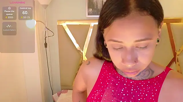 Snapshot of cattaleeyaa chatting on October 17, 2025, 12:52 pm cattaleeyaa online show from October 17, 2025, 12:52 pm