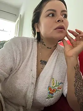 Snapshot of ivanna_rivera chatting on October 4, 2025, 3:21 pm ivanna rivera online show from October 4, 2025, 3:21 pm
