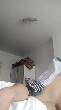 Snapshot of Franc113 chatting on December 25, 2024, 7:24 am Franc113 online show from December 25, 2024, 7:24 am