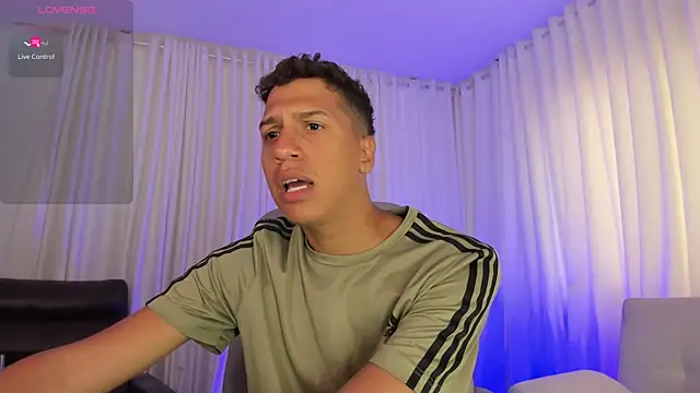 Snapshot of matt_benji chatting on September 23, 2025, 3:26 pm matt benji online show from September 23, 2025, 3:26 pm