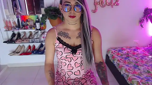 Snapshot of Laveneno_ortiz07 chatting on December 20, 2024, 11:47 pm Laveneno ortiz07 online show from December 20, 2024, 11:47 pm