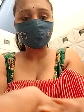 Snapshot of Archna-ji chatting on December 20, 2024, 5:14 am Archna-ji online show from December 20, 2024, 5:14 am