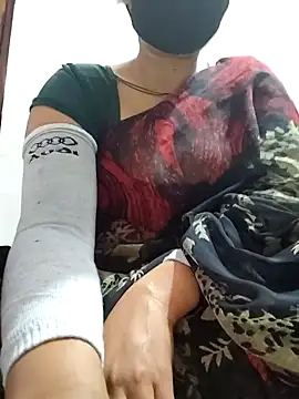 Snapshot of Archna-ji chatting on February 12, 2025, 3:49 pm Archna-ji online show from February 12, 2025, 3:49 pm