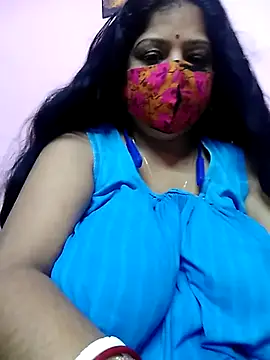 Snapshot of Kayra_34 chatting on September 24, 2025, 6:22 pm Kayra 34 online show from September 24, 2025, 6:22 pm