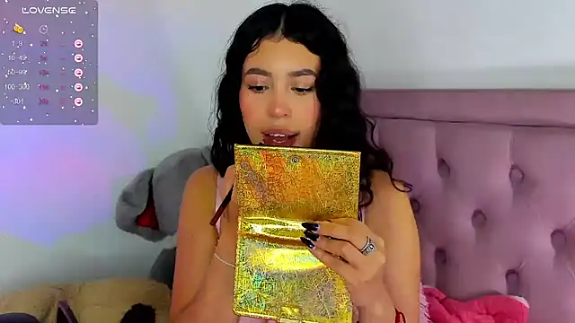 Snapshot of youpinkgirl_ chatting on January 30, 2025, 5:30 am youpinkgirl online show from January 30, 2025, 5:30 am