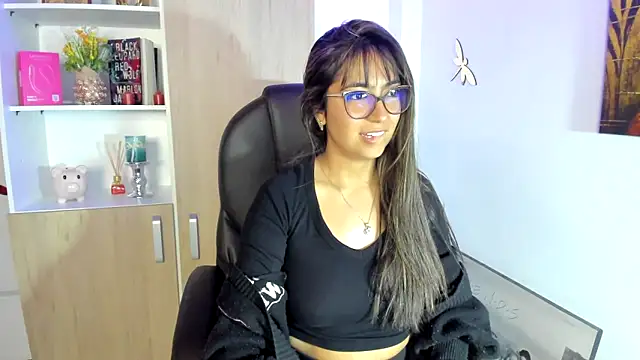 Snapshot of Isabellaa22_1 chatting on February 21, 2025, 1:44 am Isabellaa22 1 online show from February 21, 2025, 1:44 am