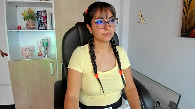 Snapshot of Isabellaa22_1 chatting on February 28, 2025, 3:04 pm Isabellaa22 1 online show from February 28, 2025, 3:04 pm