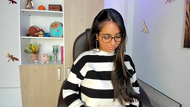 Snapshot of Isabellaa22_1 chatting on October 22, 2025, 5:13 pm Isabellaa22 1 online show from October 22, 2025, 5:13 pm