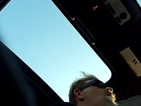 Snapshot of JakTRipr chatting on March 16, 2025, 12:34 am JakTRipr online show from March 16, 2025, 12:34 am