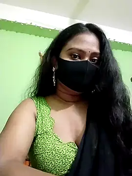 Snapshot of Idhika_Paul chatting on February 3, 2025, 11:42 am Idhika Paul online show from February 3, 2025, 11:42 am