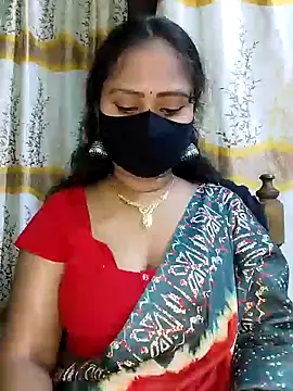 Snapshot of Idhika_Paul chatting on February 10, 2025, 3:42 pm Idhika Paul online show from February 10, 2025, 3:42 pm