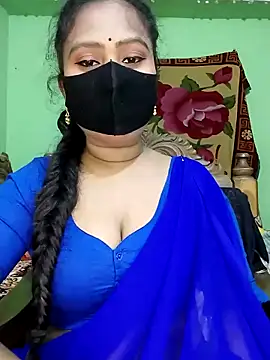 Snapshot of Idhika_Paul chatting on February 24, 2025, 7:09 pm Idhika Paul online show from February 24, 2025, 7:09 pm