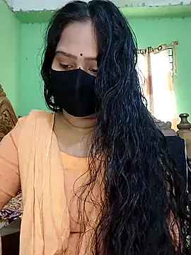 Snapshot of Idhika_Paul chatting on March 4, 2025, 7:19 am Idhika Paul online show from March 4, 2025, 7:19 am