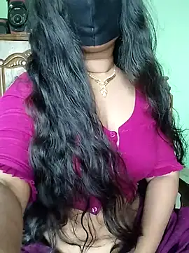 Snapshot of Idhika_Paul chatting on March 9, 2025, 7:45 am Idhika Paul online show from March 9, 2025, 7:45 am