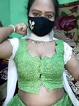 Snapshot of Idhika_Paul chatting on March 10, 2025, 6:45 pm Idhika Paul online show from March 10, 2025, 6:45 pm