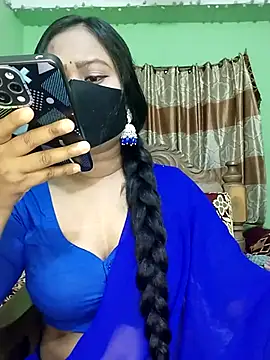 Snapshot of Idhika_Paul chatting on March 14, 2025, 6:18 pm Idhika Paul online show from March 14, 2025, 6:18 pm