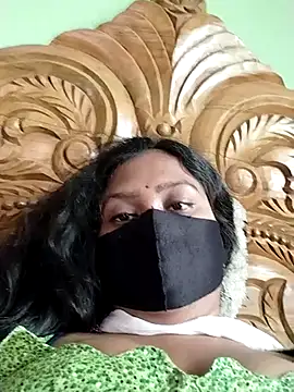 Snapshot of Idhika_Paul chatting on March 17, 2025, 5:23 am Idhika Paul online show from March 17, 2025, 5:23 am