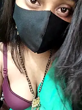 Snapshot of Idhika_Paul chatting on September 28, 2025, 10:04 pm Idhika Paul online show from September 28, 2025, 10:04 pm