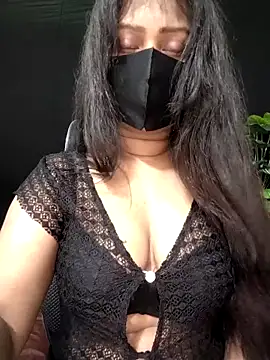 Snapshot of Idhika_Paul chatting on September 30, 2025, 5:45 am Idhika Paul online show from September 30, 2025, 5:45 am