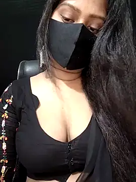 Snapshot of Idhika_Paul chatting on October 2, 2025, 6:42 am Idhika Paul online show from October 2, 2025, 6:42 am