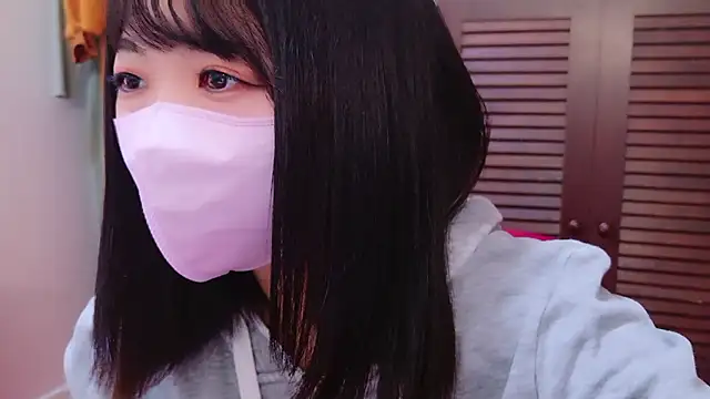 Snapshot of Minami_San chatting on September 13, 2025, 5:57 pm Minami San online show from September 13, 2025, 5:57 pm