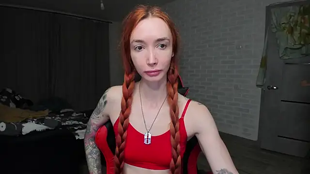 Snapshot of Roxy_Silver chatting on October 7, 2025, 2:47 pm Roxy Silver online show from October 7, 2025, 2:47 pm