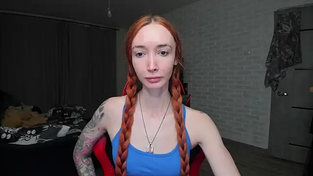 Snapshot of Roxy_Silver chatting on October 20, 2025, 8:53 pm Roxy Silver online show from October 20, 2025, 8:53 pm