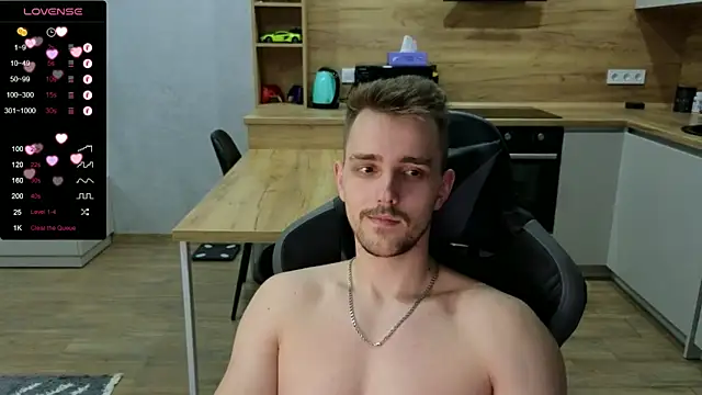 Snapshot of Larstar01 chatting on January 16, 2025, 9:51 pm Larstar01 online show from January 16, 2025, 9:51 pm