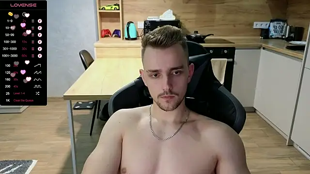 Snapshot of Larstar01 chatting on January 30, 2025, 11:13 pm Larstar01 online show from January 30, 2025, 11:13 pm