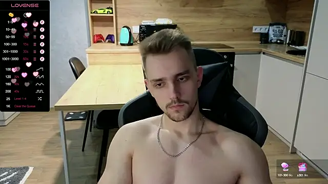 Snapshot of Larstar01 chatting on February 2, 2025, 10:28 pm Larstar01 online show from February 2, 2025, 10:28 pm