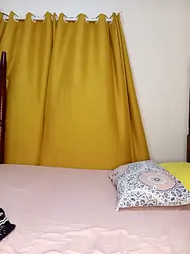 Snapshot of Ayrella02 chatting on December 27, 2024, 3:37 pm Ayrella02 online show from December 27, 2024, 3:37 pm