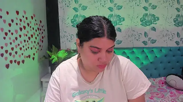 Snapshot of LindaBreeS chatting on January 30, 2025, 4:34 pm LindaBreeS online show from January 30, 2025, 4:34 pm