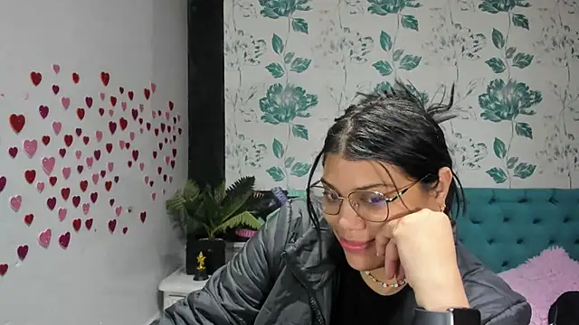 Snapshot of LindaBreeS chatting on March 3, 2025, 2:26 pm LindaBreeS online show from March 3, 2025, 2:26 pm